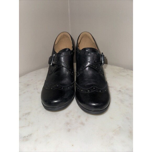 B25 Clarks Black Artisan Ankle Heel Eyelet Slip On WingTip Adjustable Strap 8 - Picture 2 of 7